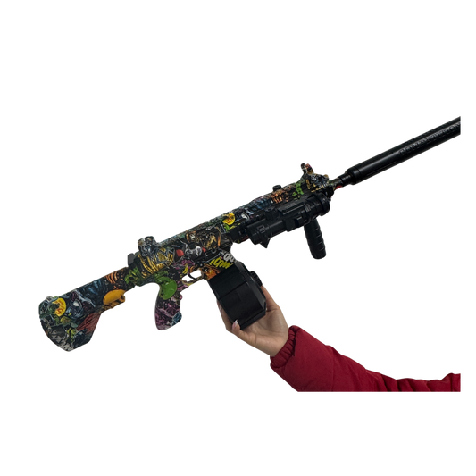Rifle lanza hidrogel amarillo tipo M4 con diseño gráfico multicolor – Edición urbana